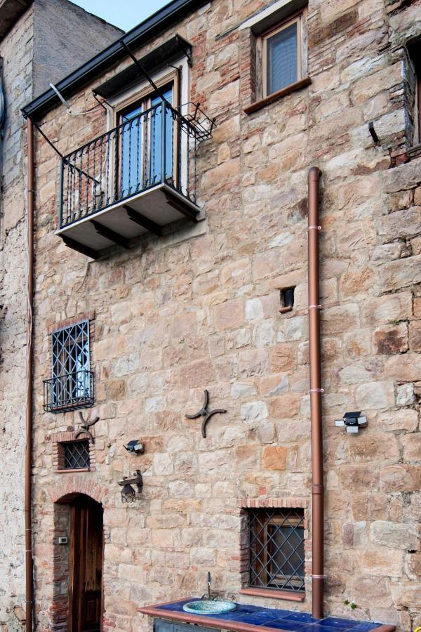 Mirose'S Holiday Home Castelbuono  Exterior photo