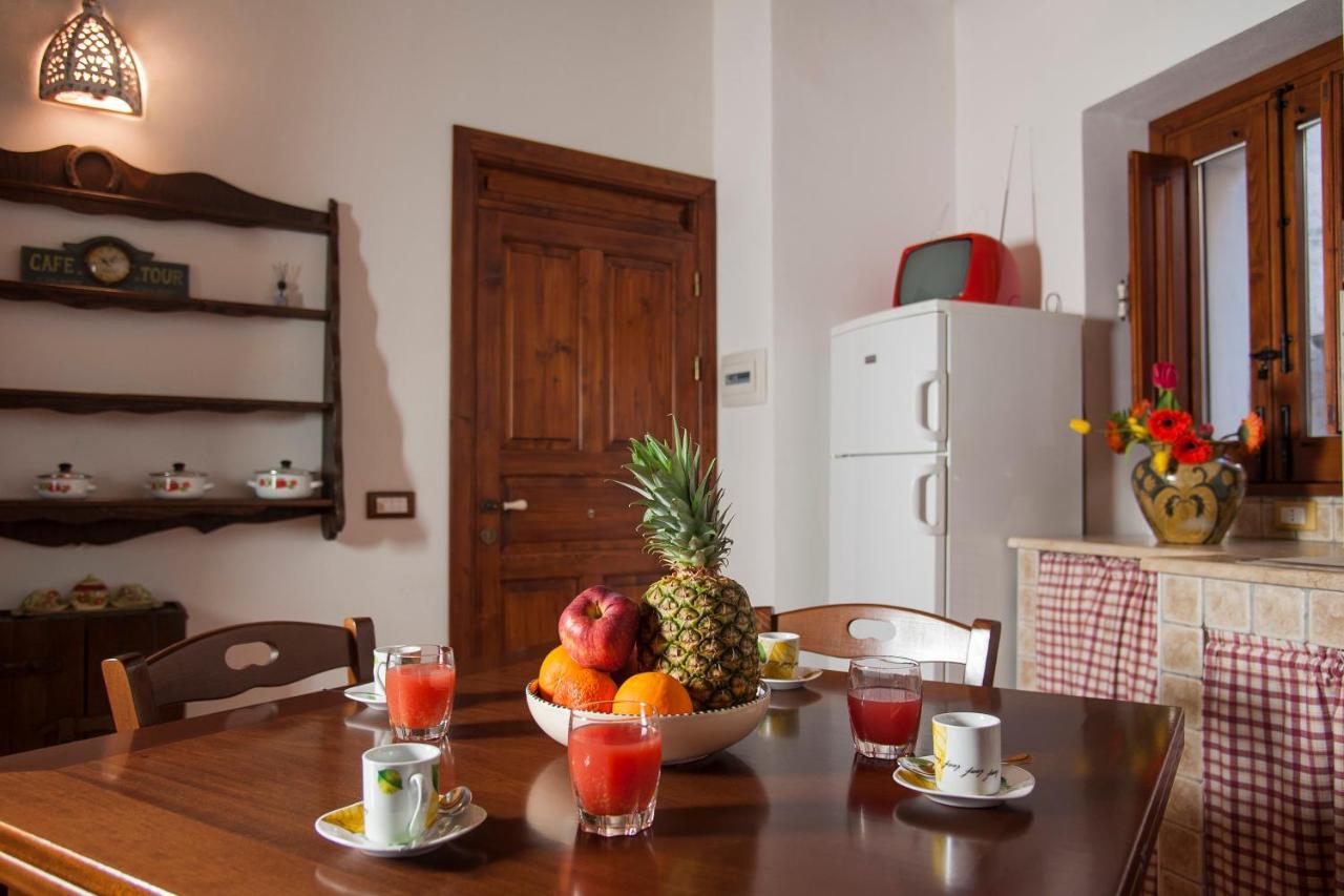Mirose'S Holiday Home Castelbuono  Exterior photo